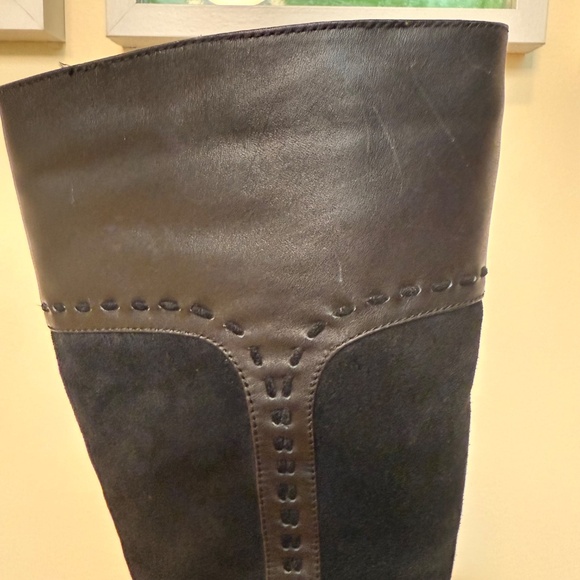 Chic tall heeled boots in rich black leather + suede combo đź–¤ - Picture 9 of 15